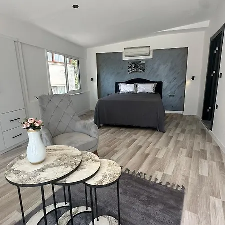 Nil Hotel